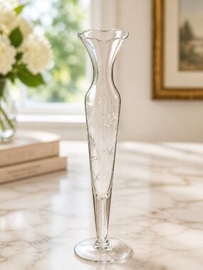 Vintage Princess House bud vase  Heritage collection 10”